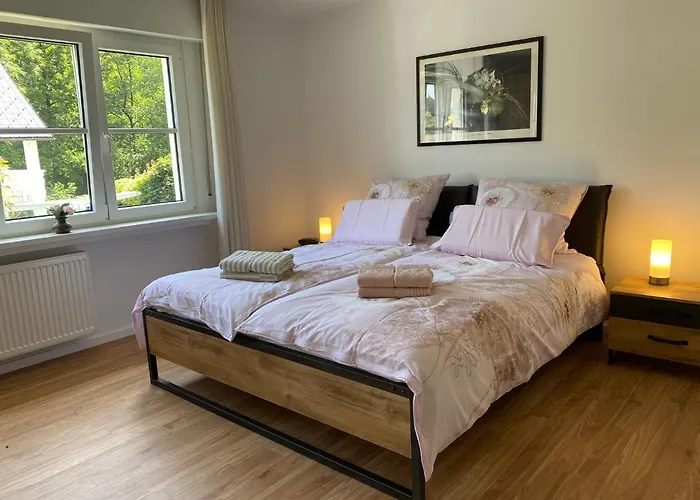 Blick Ins Gruene Apartment *