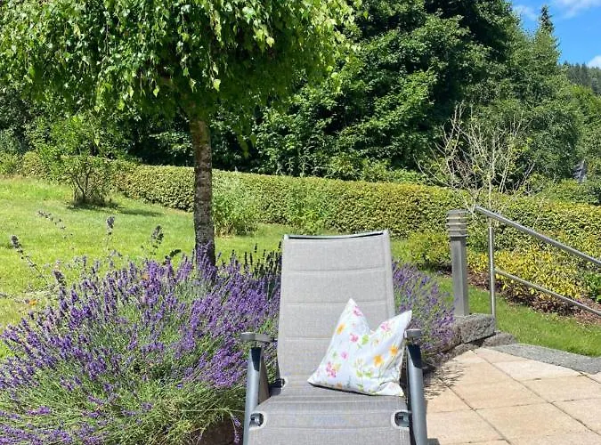 Blick Ins Gruene Apartment *